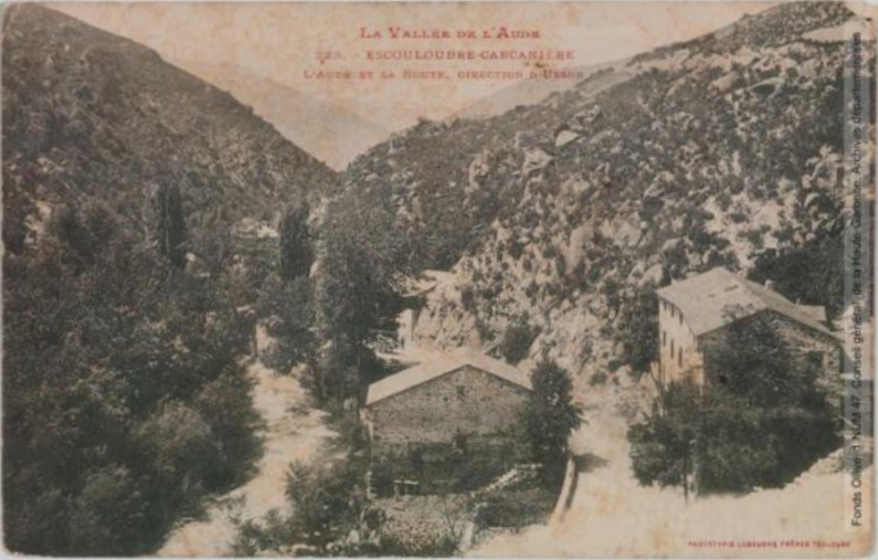 La vallée de l'Aude. 223. Escouloubre Carcanière [Carcanières] : l'Aude et la route, direction d'Usson / [photographie Henri Jansou (1874-1966)]. - Toulouse : phototypie Labouche frères, marque LF au verso, [entre 1905 et 1925]. - Carte postale (1905/1925) - recto
